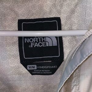 Medium North Face wind breaker